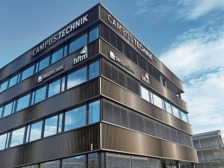 Schülerinnen und Schüler sowie Studierende können ab sofort in Ruhe von einer professionellen Lerninfrastruktur im Campus Technik in Grenchen profitieren. Bild: Joseph Weibel