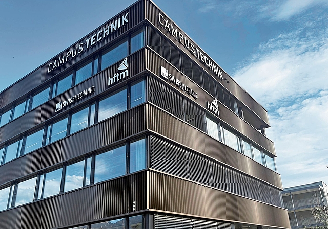 Schülerinnen und Schüler sowie Studierende können ab sofort in Ruhe von einer professionellen Lerninfrastruktur im Campus Technik in Grenchen profitieren.  Bild: Joseph Weibel