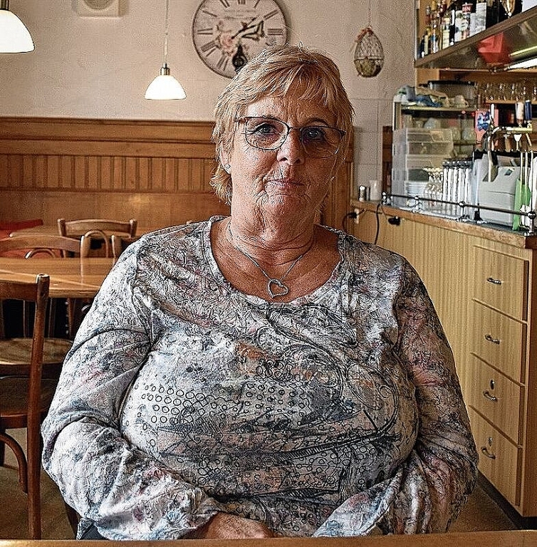 Astrid Bieri-Moser möchte noch zwei Jahre auf der «Neuen Zelg» wirten. Die Zertifikatspflicht droht ihre einen Strich durch die Rechnung zu machen. Foto: Joseph Weibel