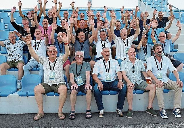Über 50 FCG-Legenden feierten im Stadion Brühl ein Wiedersehen. Bild: Christian Schlup