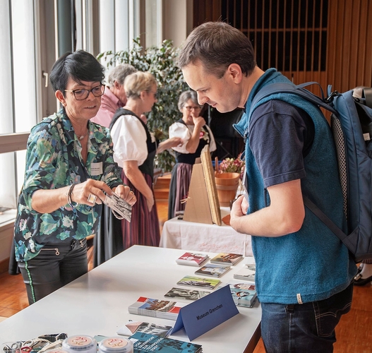 An den Ständen fand ein reger Austausch statt. 