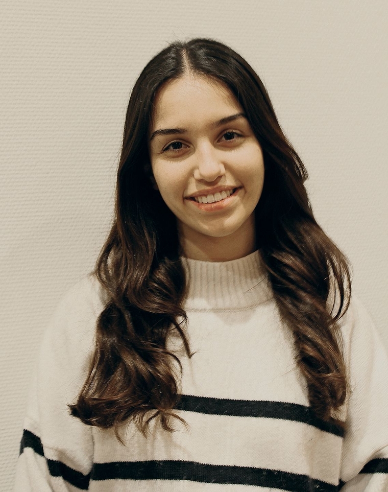 Der Nachwuchsförderungspreis 2026 der Stadt Grenchen geht an die talentierte Cellistin Aleyna Noyan (Bild). Der Kulturpreis wird an André Weyermann verliehen, der Anerkennungspreis geht an Patrick Meier.Bild: zvg