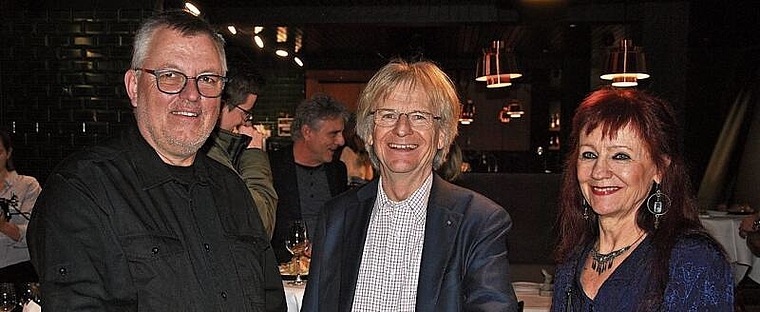Eric von Schulthess mit Jean-Daniel Pasche (Präsident des Schweizerischen Uhrenverbandes) und Françoise Calame.