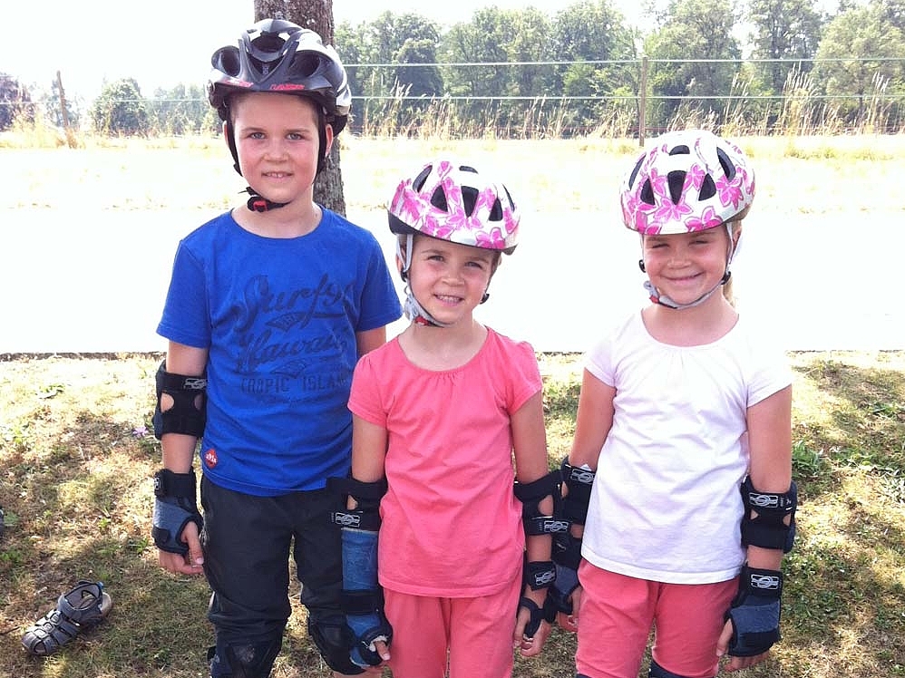 Erste Schritte beim Ferienpass: Wer hätte damals je gedacht, dass den Geschwistern Blum eine Speed-Skating-Karriere bevorstand?Bilder: zvg