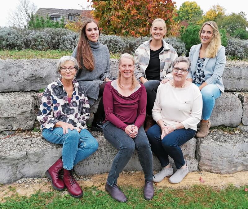 Der aktuelle Vorstand (von links): Ruth Hartmann (Kassierin), Laura Redigolo (Cafeteria Altersheim), Esther Seidel (Administration, Sekretariat), Anna Nachtsheim (Co-Präsidentin), Rosmarie Dietrich (Beisitzerin) und Stefanie Jordi (Co-Präsidentin).