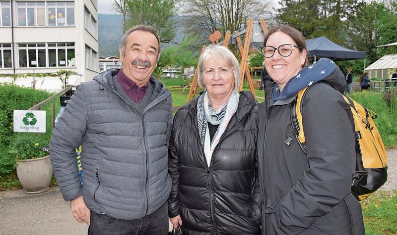 Sie geniessen den immer schönen Familienausflug (von links): Urs, Frieda und Denise Guderzo.
