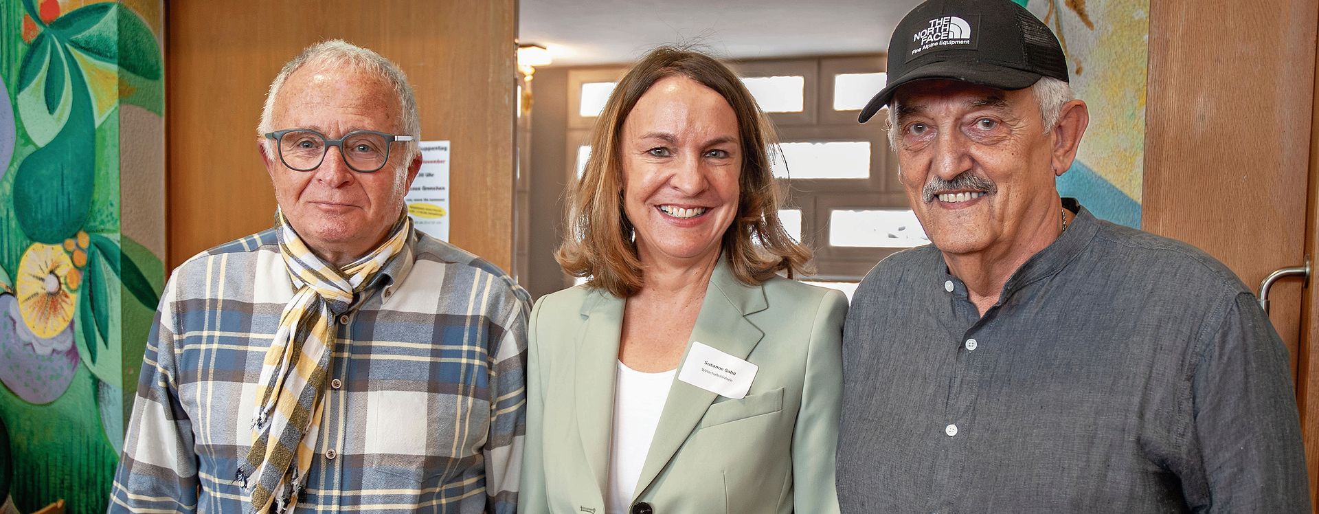 René Wielander und Hans Kachramanow mit Wirtschaftsförderin und neu gewählter Stadtpräsidentin Susanne Sahli. Beide Neuzuzüger fühlen sich in Grenchen gut aufgenommen und schätzen den Anlass sowie die Unterstützung durch die Stadt.