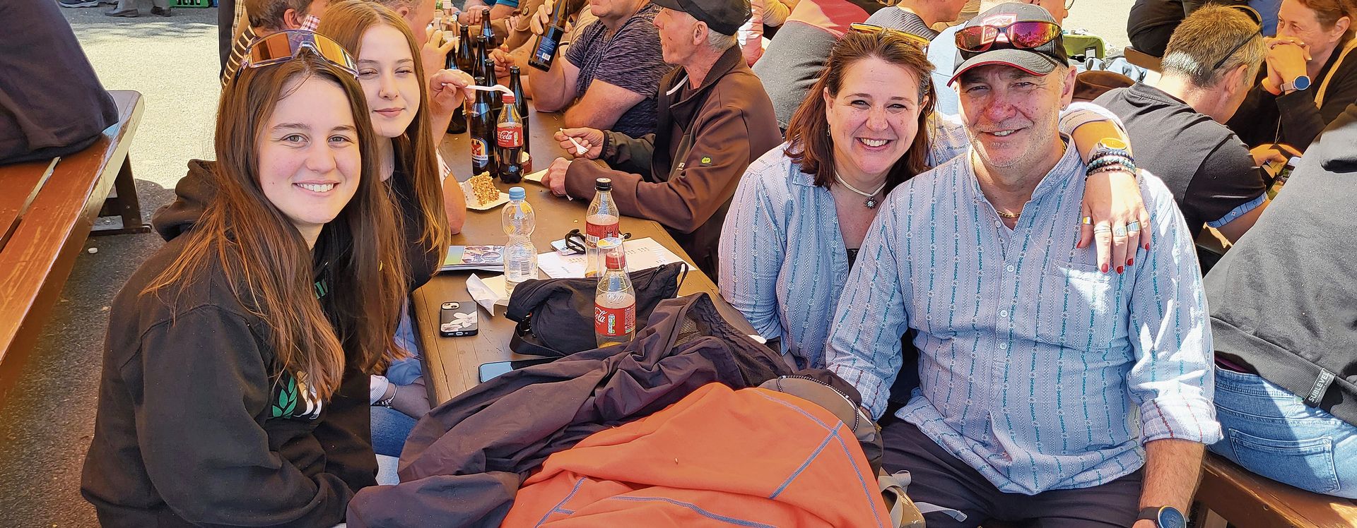 Zufriedene Zuschauer (von links): Leonie Rehmann aus Oberdorf, Steffi und Janine Wihler aus Solothurn und Thomas Moor, ebenfalls aus Solothurn. 