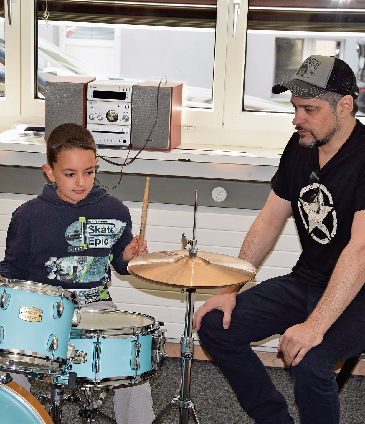 Laut und ohne Schranken: Fabio Zanco zeigt, wie man die Drums benützt.