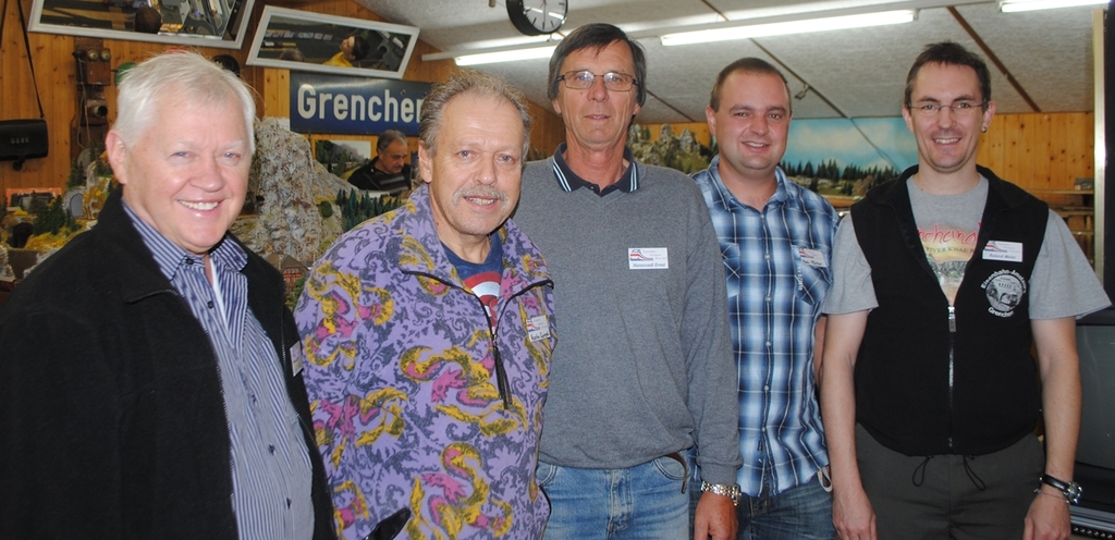 Ein flottes Quintett aus Vorstandsmitgliedern (links): Kassier Martin Plüss, Vizepräsi Martin Spiegel, Präsident Hansruedi Ernst, Reto Pfister, Lokunterhalt und Beisitzer Roland Meier.
